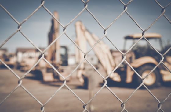 4 Signs It’s Time to Replace Your Business’ Chain-Link Fence