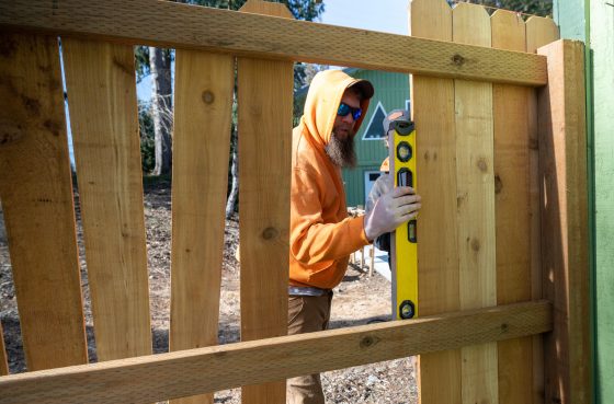 How to Select a Fence Height